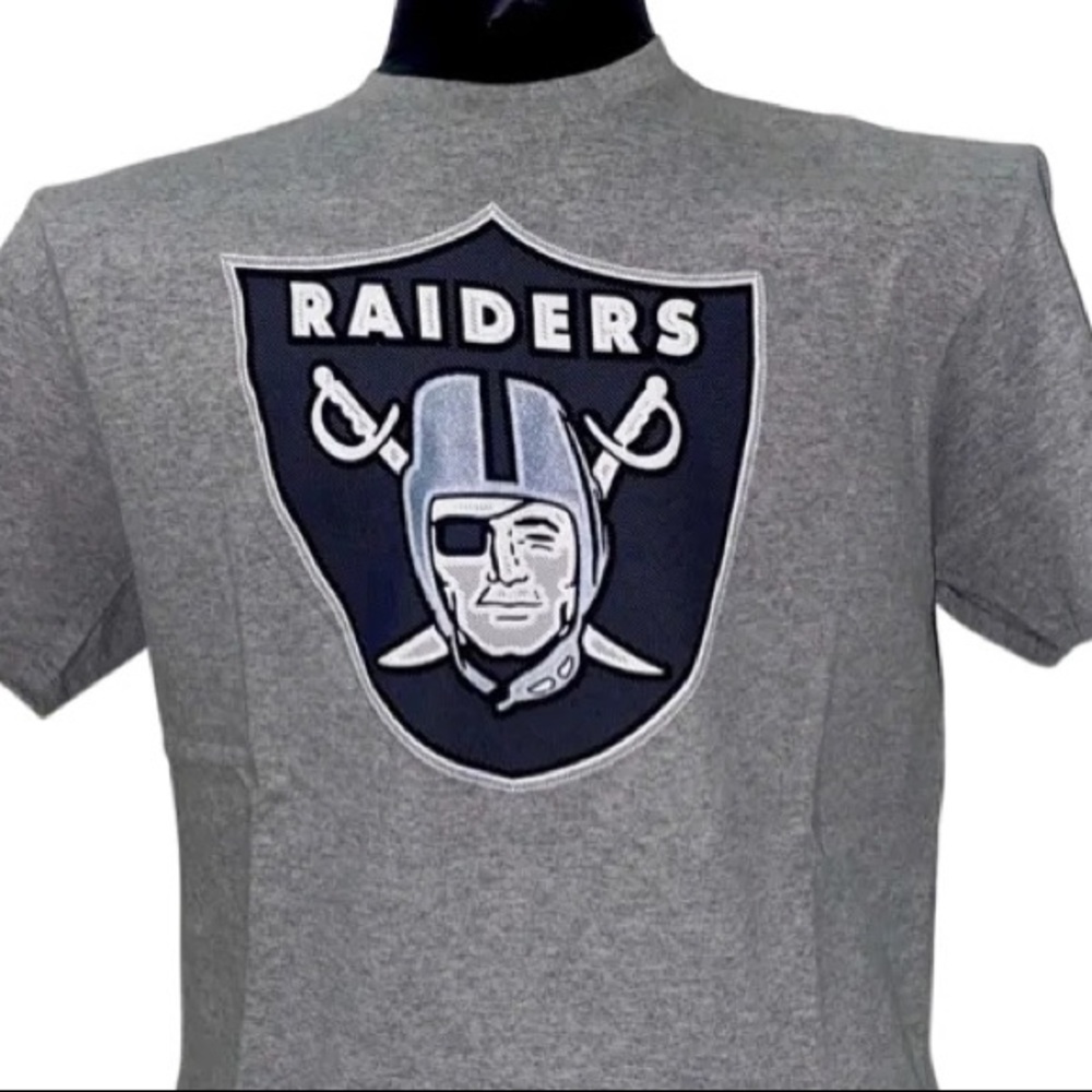 Las Vegas Raiders Large Iconic Shield Logo Grey T-Shirt - Picture 4 of 4